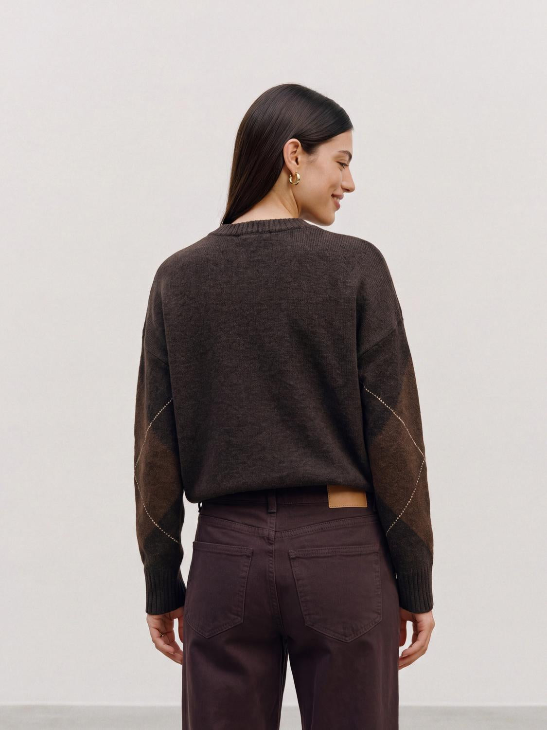 model_shot-back